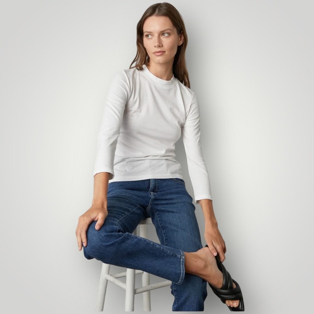 VELVET by Graham & Spencer High‎ Rise Straight Leg Jean | Anchor | Size 25